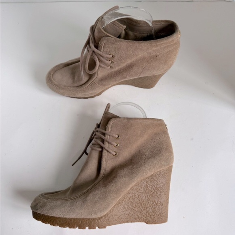 Michael Michael Kors Tan Suede Wedge Lace-Up Moc Toe Boots. Size 8.5M - Picture 5 of 12